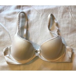 Victoria’s Secret Body by Victoria Lined Demi Bra